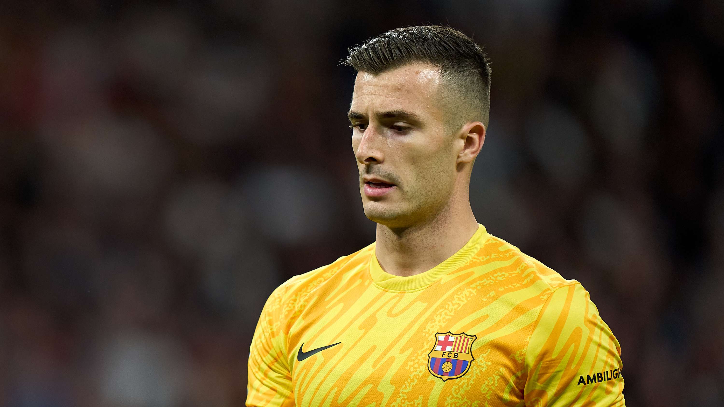 在对抗中形 在对抗中形